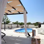 House & Palaca *