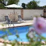 House & Palaca *