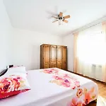 House & Palaca Dom wakacyjny Donji Zemunik