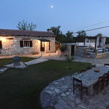 House & Palaca Holiday home
