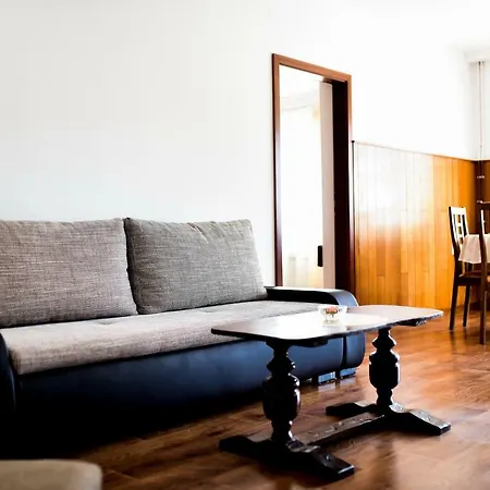 House & Palaca Donji Zemunik
