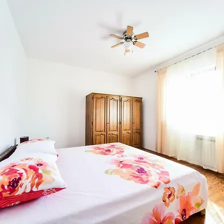 House & Palaca Holiday home Donji Zemunik