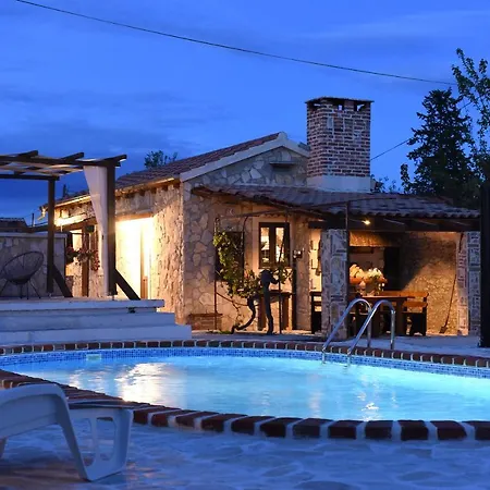 House & Palaca * Donji Zemunik